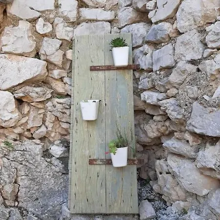 Sparoga - Dalmatian Stone House For