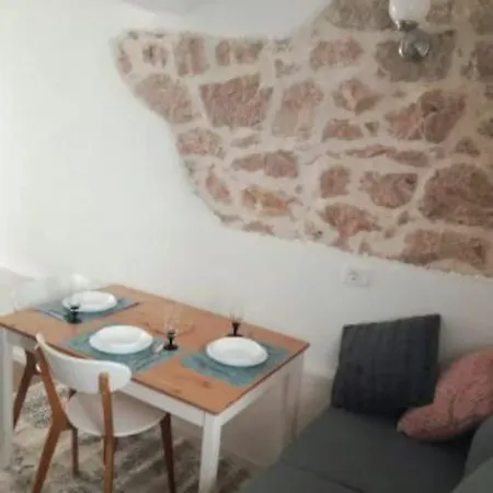 Sparoga - Dalmatian Stone House For Holiday home