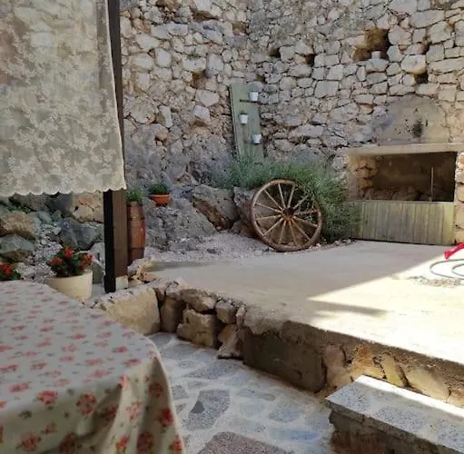 Vikendica Sparoga - Dalmatian Stone House For