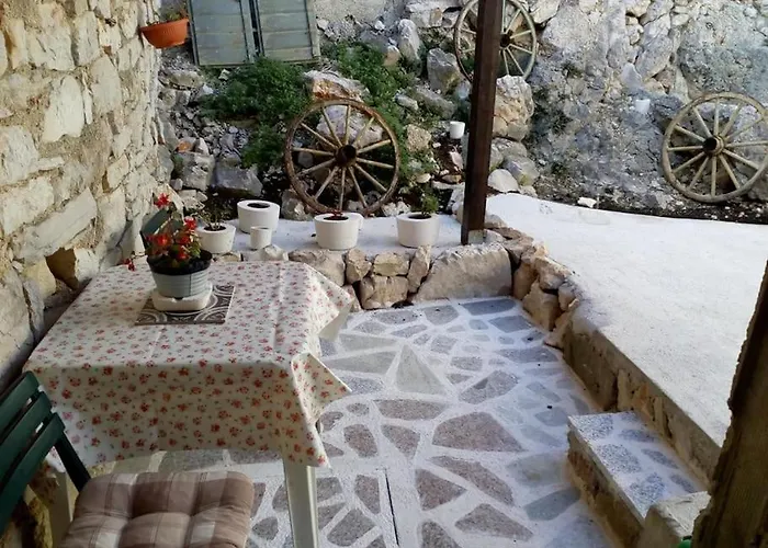 Sparoga - Dalmatian Stone House For Tisno